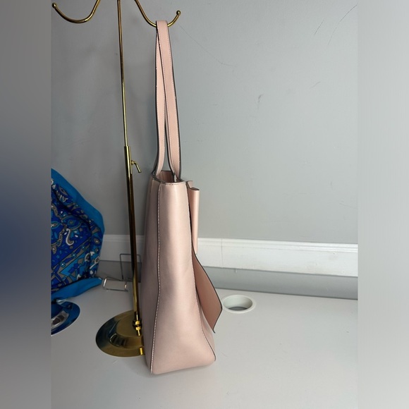 EUC Karl Lagerfeld Tote no call outs - Picture 3 of 15